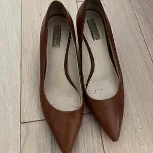 Cole Haan Brown Leather Pumps 2 inch heel Size 6.5 Pre-Owned